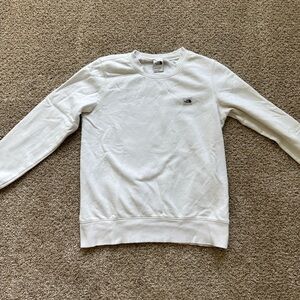 Small North Face sweatshirt💛